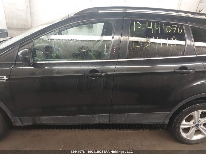 1FMCU9GX3FUB34118 2015 FORD ESCAPE photo no. 14