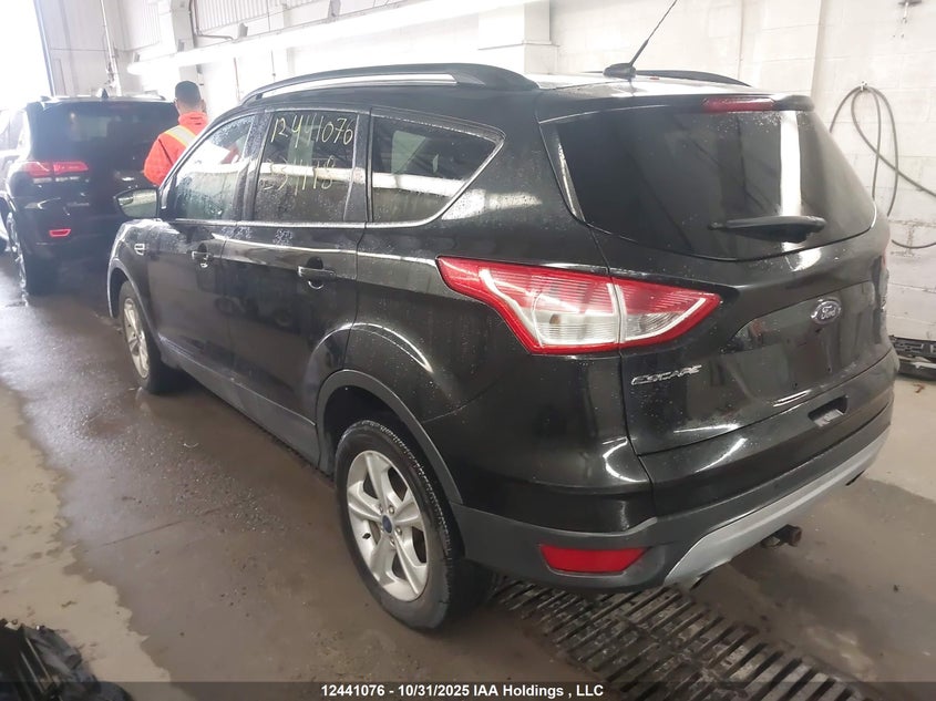 1FMCU9GX3FUB34118 2015 FORD ESCAPE photo no. 3