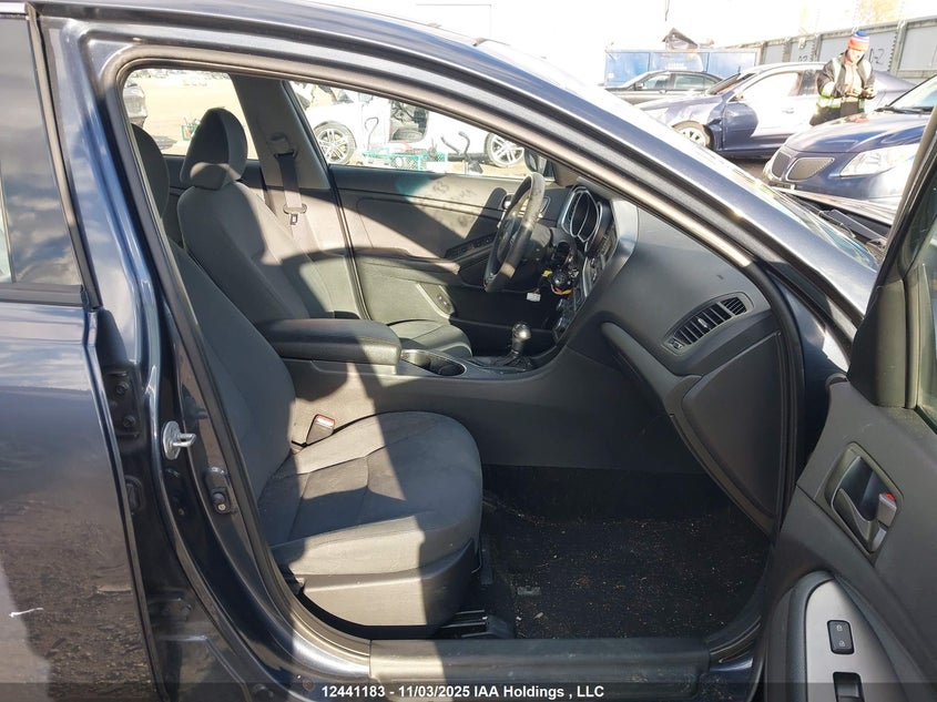 KNAGM4A73F5613065 2015 KIA OPTIMA photo no. 5