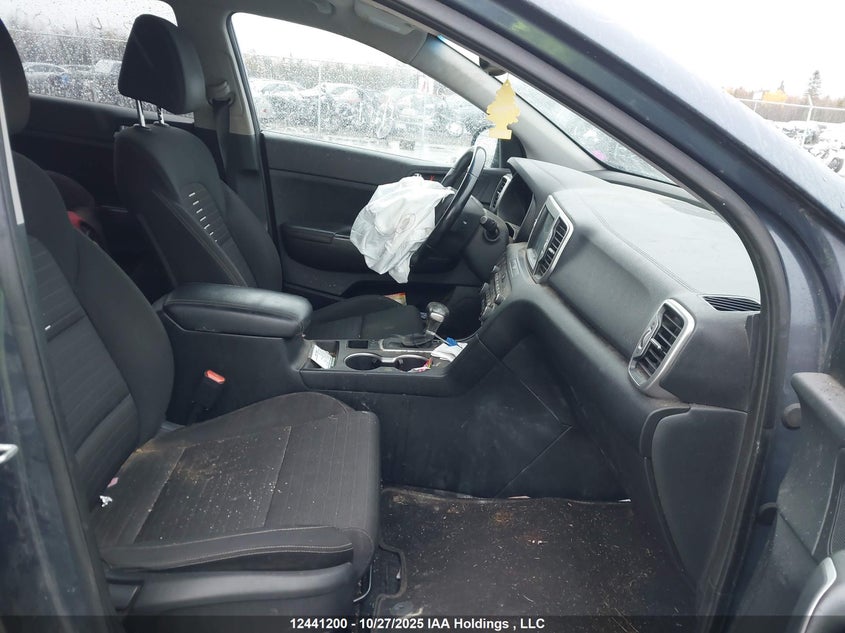 KNDPNCAC9H7109229 2017 KIA SPORTAGE photo no. 5