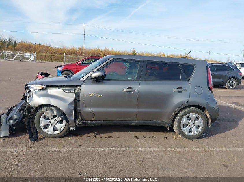 KNDJN2A26K7659390 2019 KIA SOUL photo no. 15