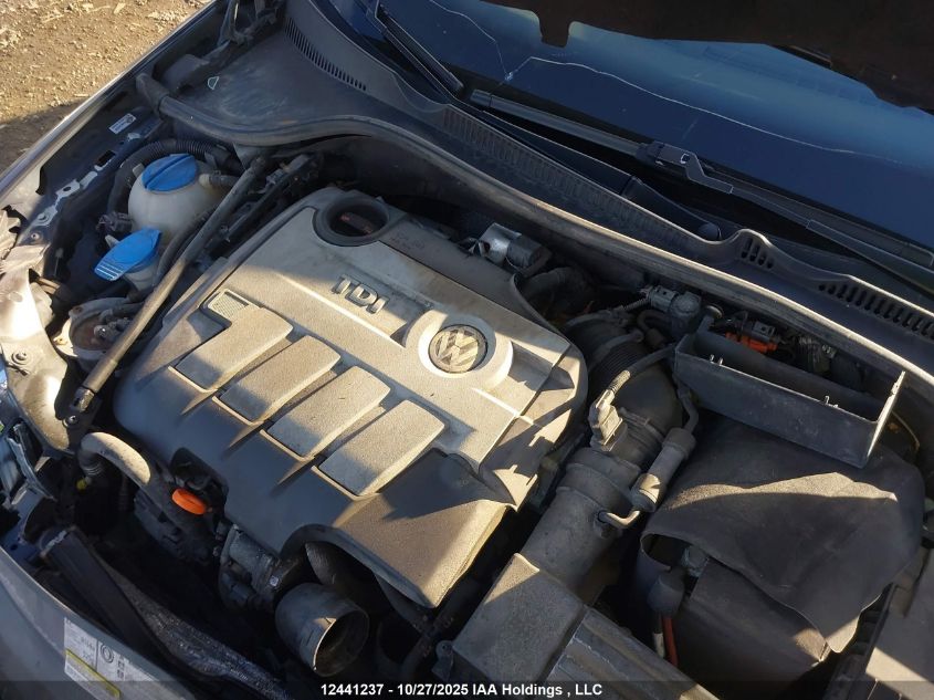 2013 Volkswagen Golf 2.0 Tdi Comfortline/2.0 Tdi Highline/Wolfsburg Edition 2.0 Tdi VIN: WVWDM7AJXDW037274 Lot: 12441237