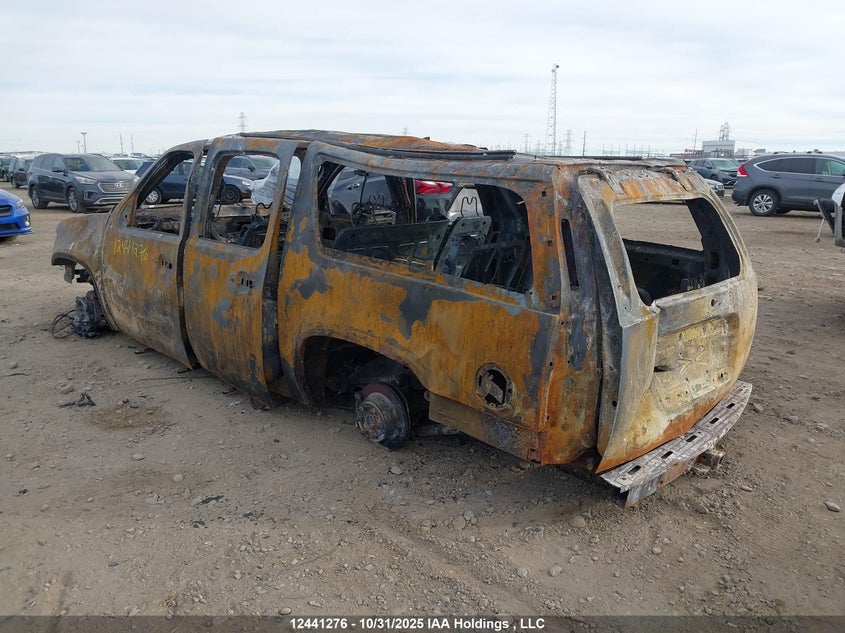 1GNSKHE77DR188998 2013 CHEVROLET SUBURBAN photo no. 3