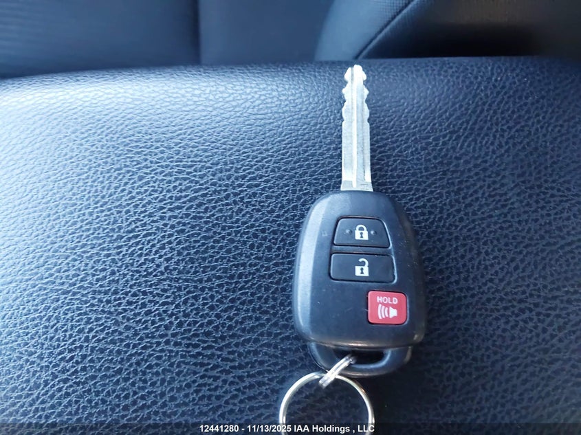 2T3BFREV2GW486803 2016 TOYOTA RAV 4 photo no. 11