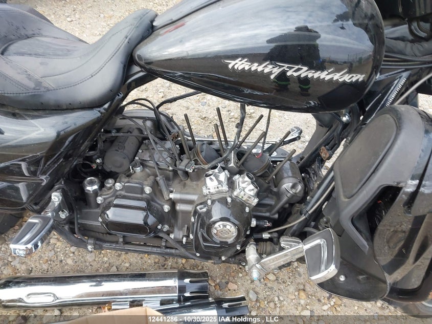 5HD1PXFA6HB959497 2017 HARLEY-DAVIDSON STREET GLIDE photo no. 16