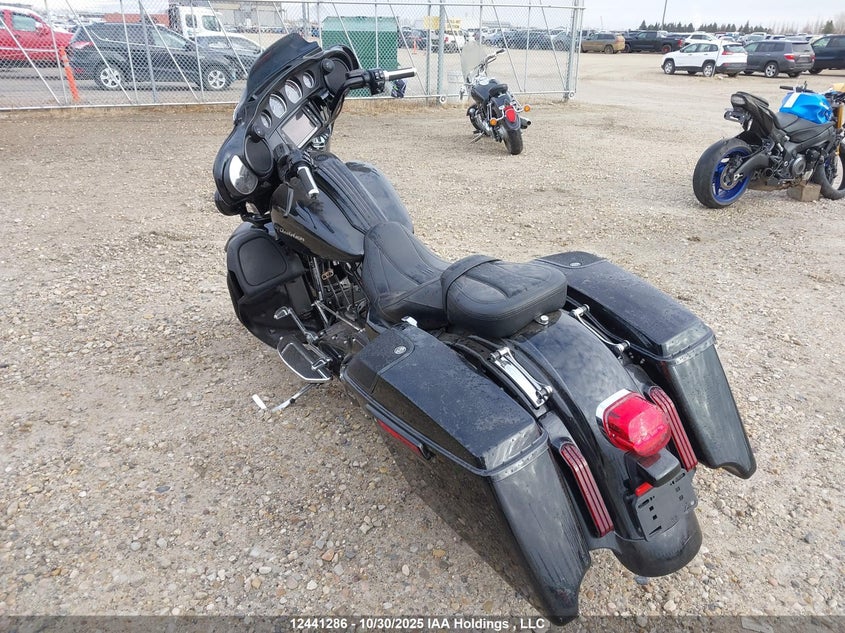 5HD1PXFA6HB959497 2017 HARLEY-DAVIDSON STREET GLIDE photo no. 3