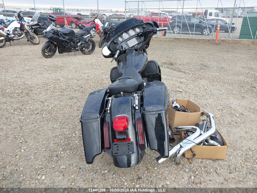 5HD1PXFA6HB959497 2017 HARLEY-DAVIDSON STREET GLIDE photo no. 6