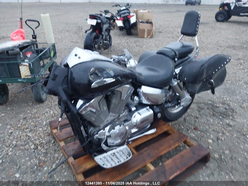 1HFSC52897A400259 2007 HONDA VTX photo no. 2