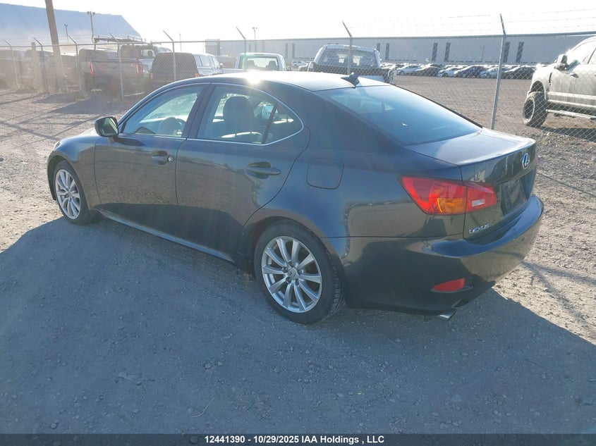 JTHBK262382079413 2008 LEXUS IS photo no. 3