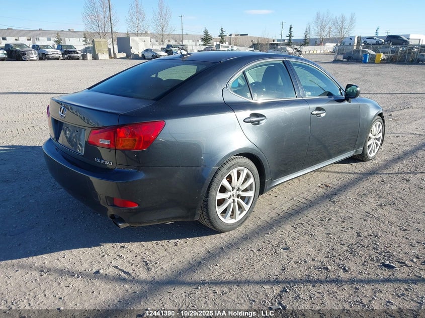 JTHBK262382079413 2008 LEXUS IS photo no. 4