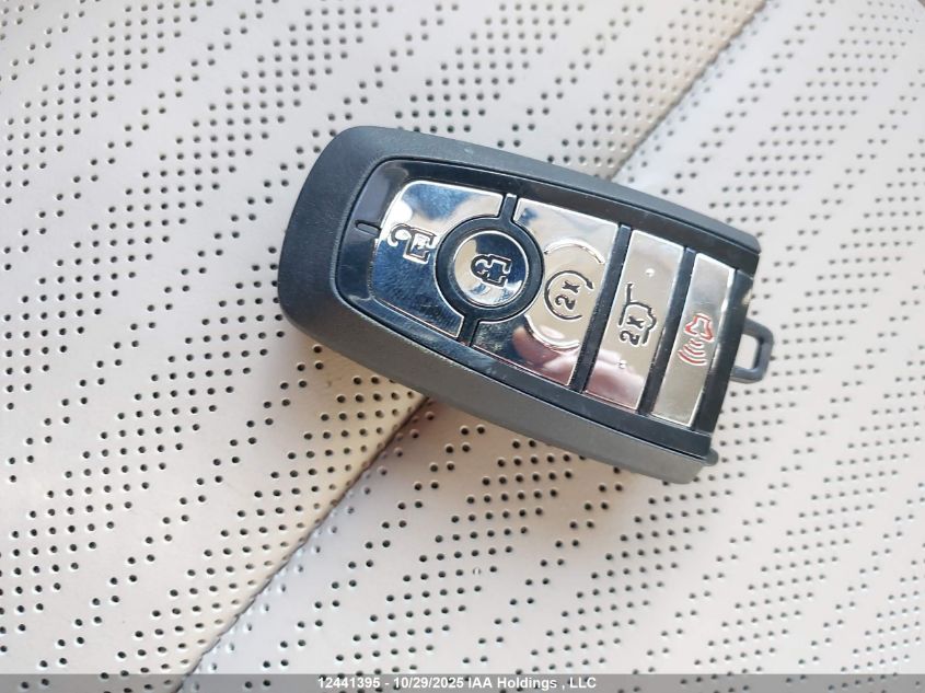 2025 Lincoln Nautilus VIN: 5LMPJ8KA4SJ948682 Lot: 12441395