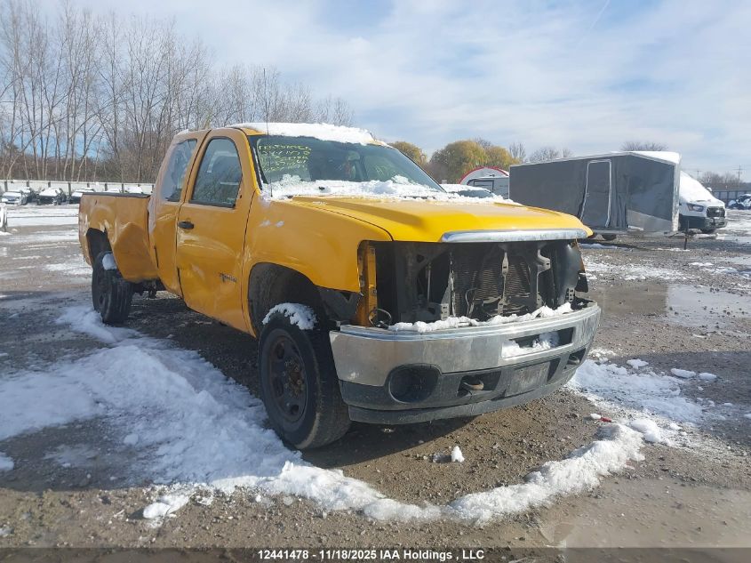 2011 GMC Sierra C2500 Heavy Duty VIN: 1GT21ZCG8BZ370761 Lot: 12441478