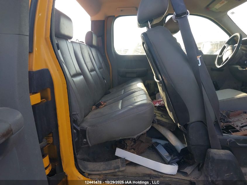 2011 GMC Sierra C2500 Heavy Duty VIN: 1GT21ZCG8BZ370761 Lot: 12441478