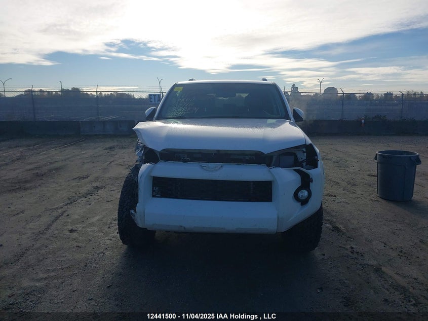 2015 Toyota 4Runner Sr5 V6 VIN: JTEBU5JR4F5248718 Lot: 12441500