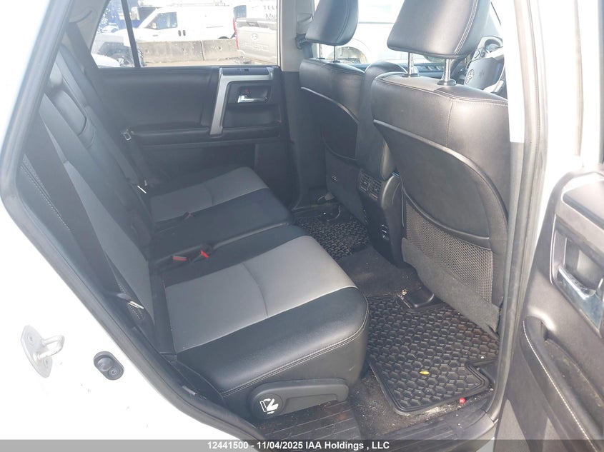 2015 Toyota 4Runner Sr5 V6 VIN: JTEBU5JR4F5248718 Lot: 12441500