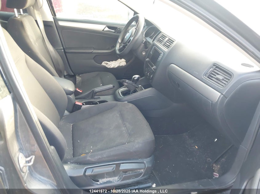 3VW2B7AJ8HM264446 2017 VOLKSWAGEN JETTA photo no. 5