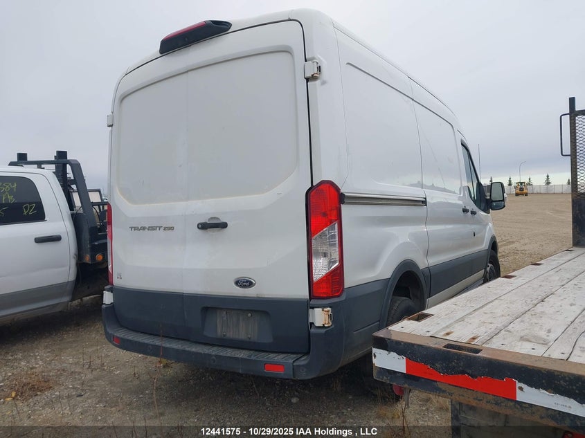 1FTYR1CM2JKB44474 2018 FORD TRANSIT photo no. 4