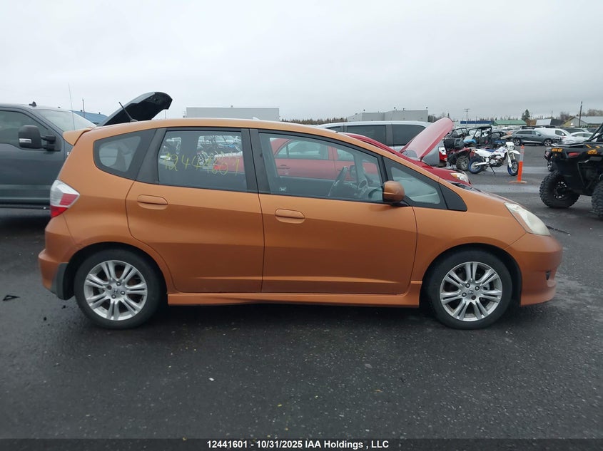 2010 Honda Fit Sport VIN: JHMGE8H89AC802103 Lot: 12441601