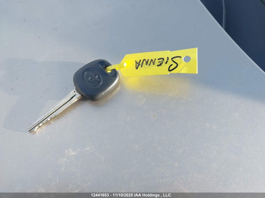 5TDZK29C47S001265 2007 TOYOTA SIENNA photo no. 10