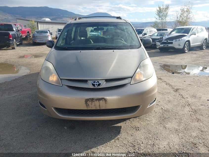 5TDZK29C47S001265 2007 TOYOTA SIENNA photo no. 6