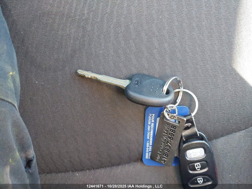 5NPDH4AE5GH753256 2016 HYUNDAI ELANTRA photo no. 11