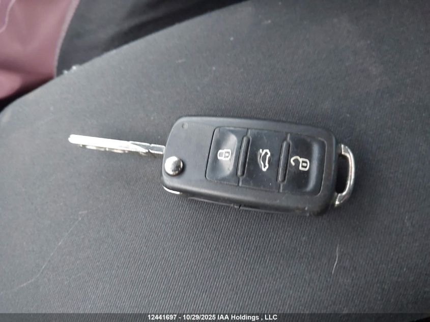 2012 Volkswagen Jetta 2.0L Comfortline VIN: 3VWDK7AJ4CM400878 Lot: 12441697