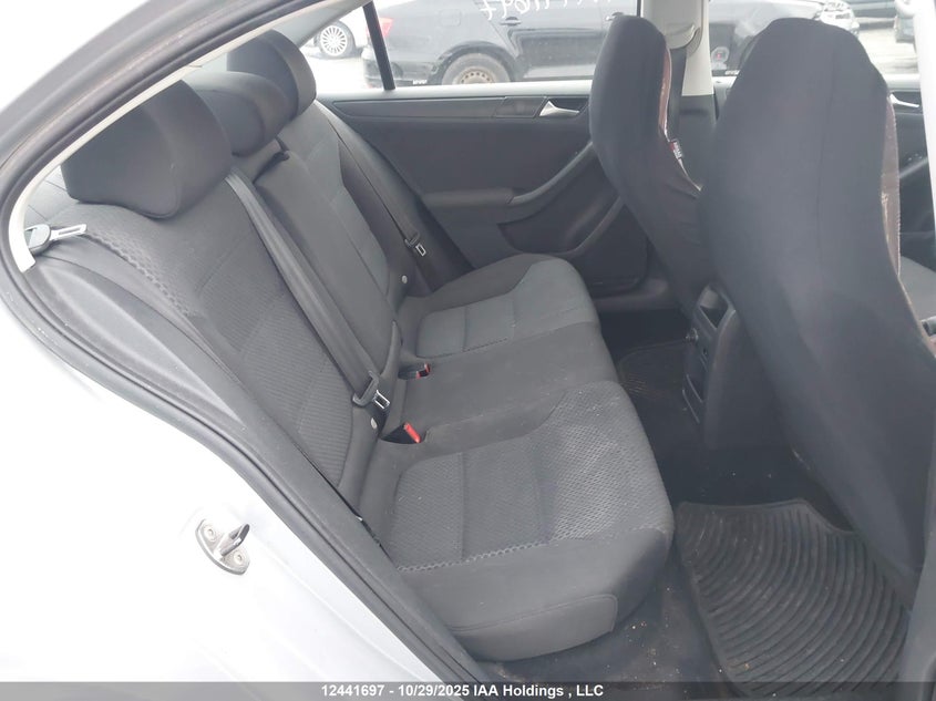 2012 Volkswagen Jetta 2.0L Comfortline VIN: 3VWDK7AJ4CM400878 Lot: 12441697