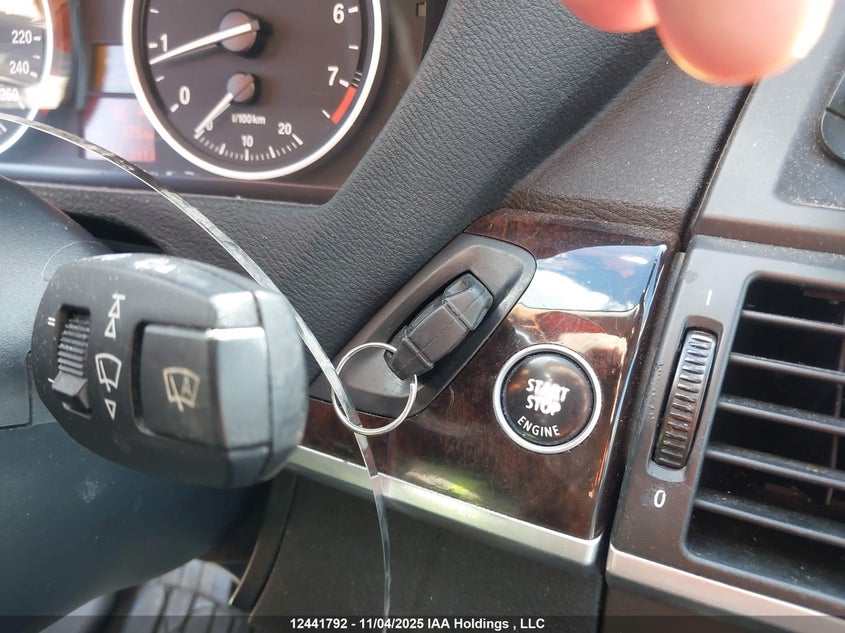 5UXFE43559L269616 2009 BMW X5 photo no. 11