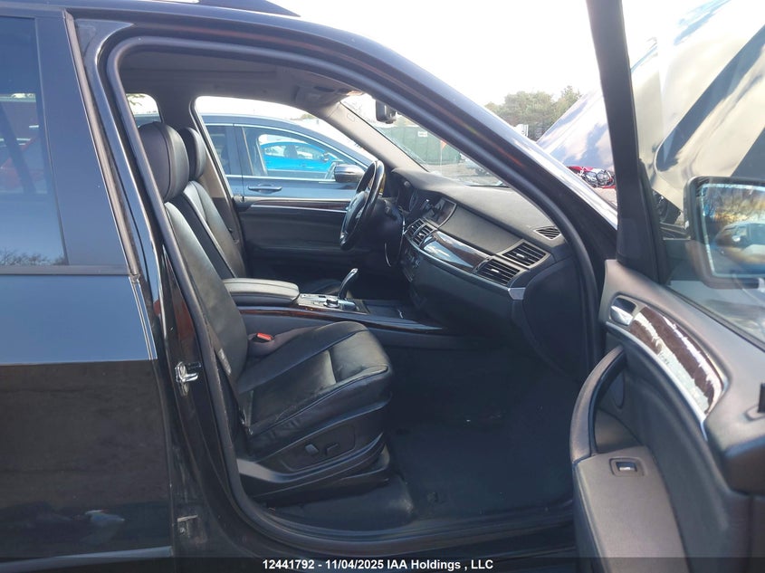 5UXFE43559L269616 2009 BMW X5 photo no. 5
