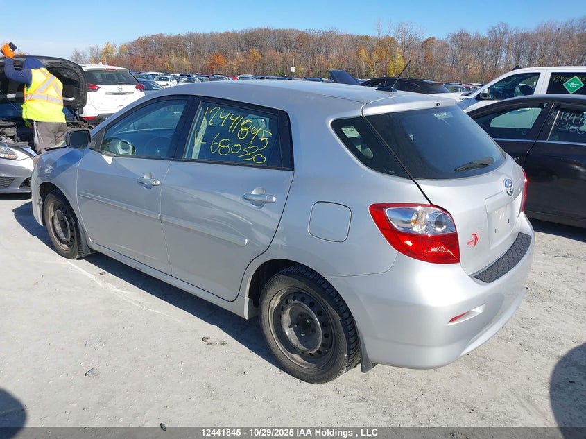 2T1KU4EE8BC680330 2011 TOYOTA MATRIX photo no. 3