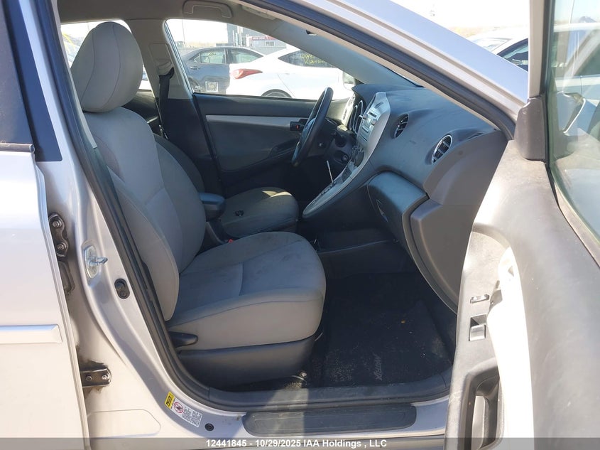 2T1KU4EE8BC680330 2011 TOYOTA MATRIX photo no. 5
