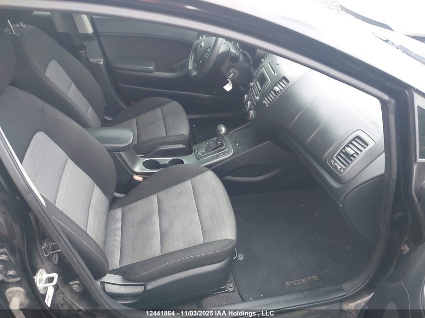 KNAFK5A88G5657855 2016 KIA FORTE photo no. 5