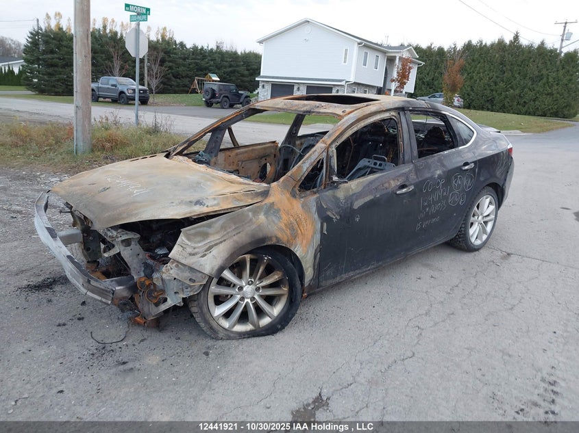 1G4PS5SK3F4193035 2015 BUICK VERANO photo no. 2