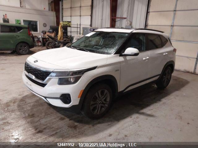 KNDEUCAA0M7122129 2021 KIA SELTOS photo no. 3