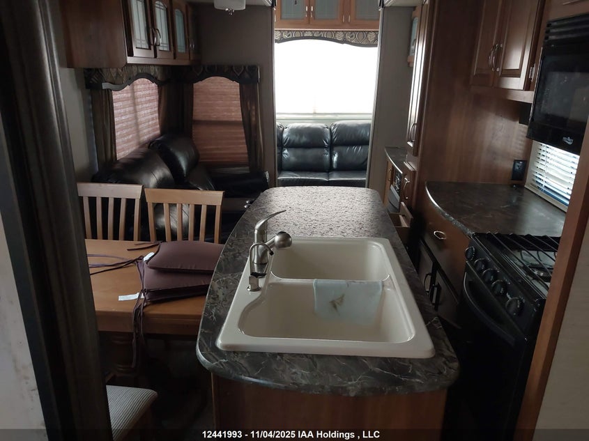 4YDT40727GW160180 2016   photo no. 8