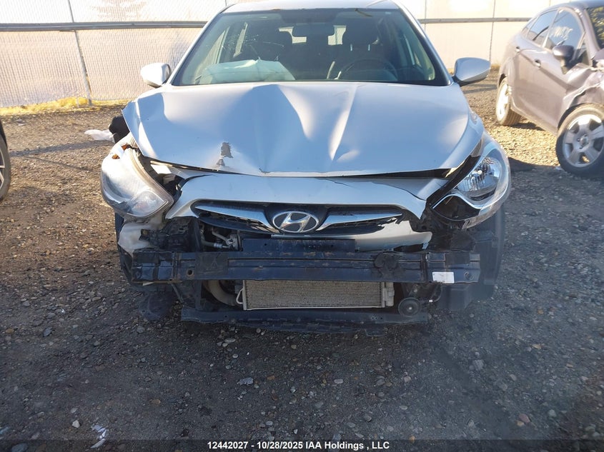 2013 Hyundai Accent Gls/Gs VIN: KMHCT5AE9DU093364 Lot: 12442027