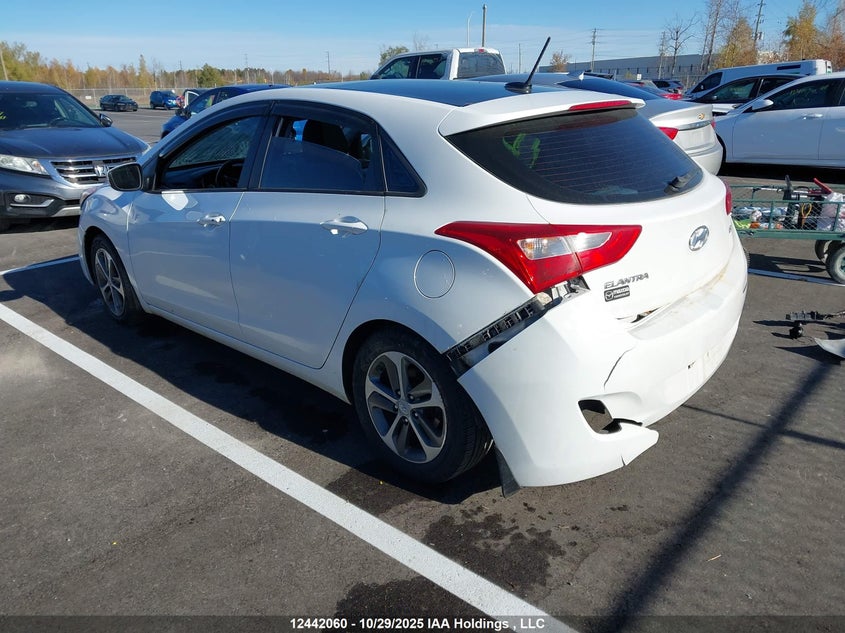 KMHD35LHXGU329472 2016 HYUNDAI ELANTRA photo no. 3