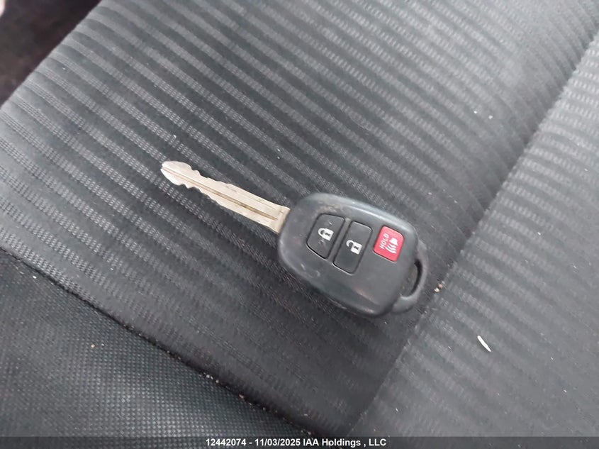 2T3BFREVXEW182082 2014 TOYOTA RAV 4 photo no. 11