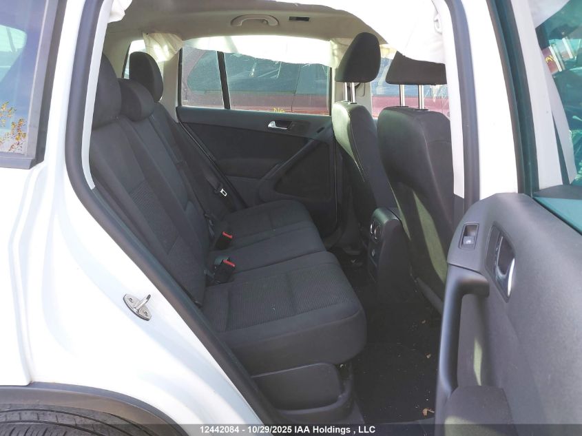 2015 Volkswagen Tiguan Comfortline/Highline/Special Edition/Trendline VIN: WVGJV7AX9FW585561 Lot: 12442084