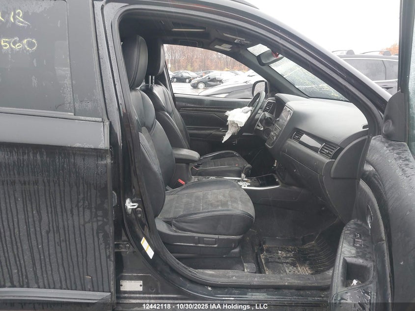 JA4JZ3AX4KZ605560 2019 MITSUBISHI OUTLANDER photo no. 5