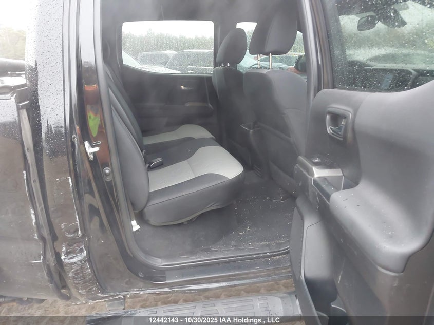 2022 Toyota Tacoma Double Cab/Sr5/Trd Sport/Trd Off Road VIN: 3TYDZ5BN3NT011774 Lot: 12442143