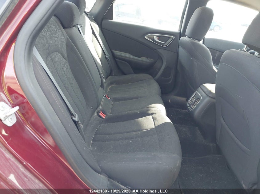 2016 Chrysler 200 Limited VIN: 1C3CCCAB6GN180723 Lot: 12442180