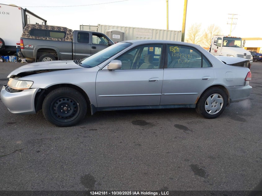 1HGCG16471A801630 2001 HONDA ACCORD photo no. 14