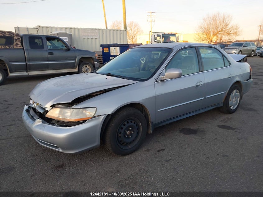 1HGCG16471A801630 2001 HONDA ACCORD photo no. 2