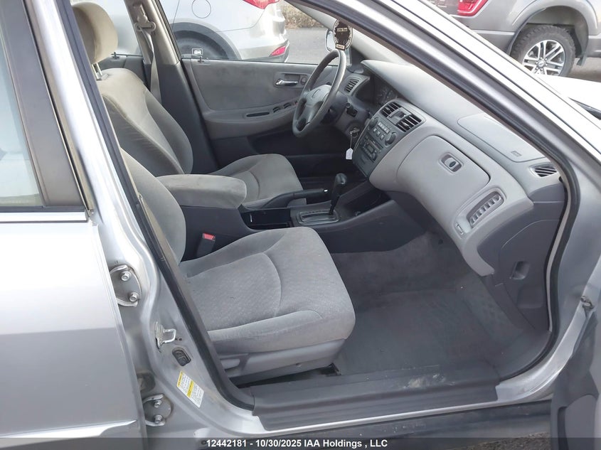 1HGCG16471A801630 2001 HONDA ACCORD photo no. 5
