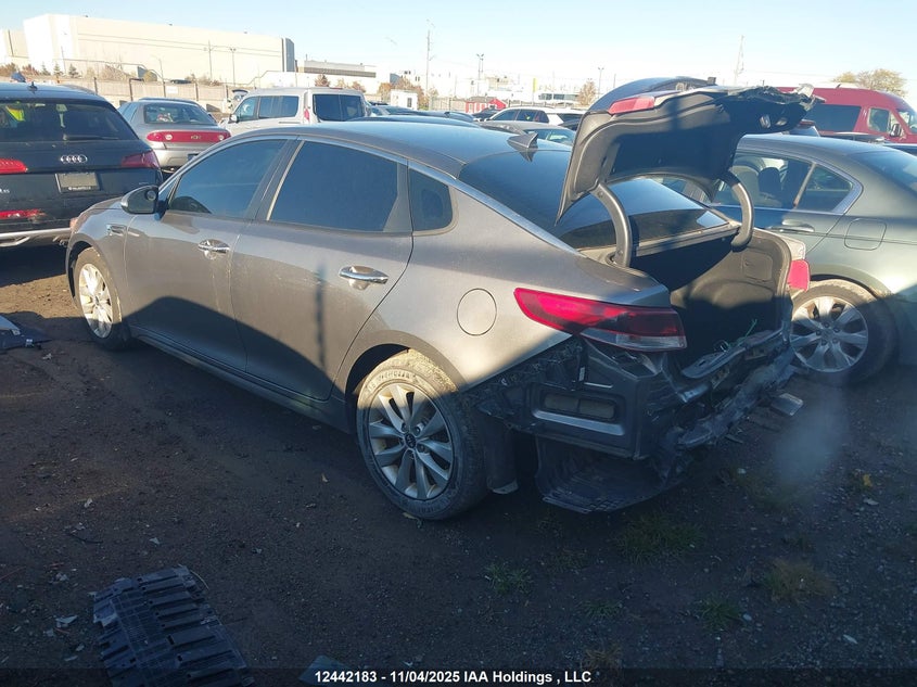 5XXGT4L3XHG127982 2017 KIA OPTIMA photo no. 3