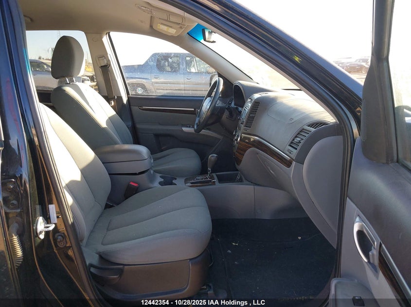 5XYZG4AG9BG034750 2011 HYUNDAI SANTA FE photo no. 5