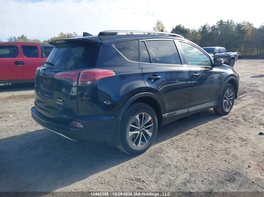 JTMRJREV8JD243000 2018 TOYOTA  photo no. 4