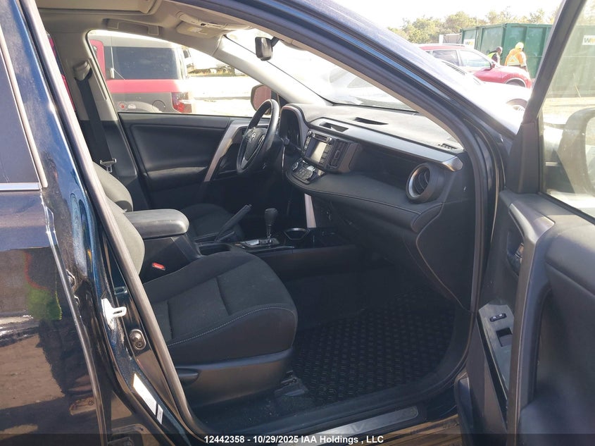 JTMRJREV8JD243000 2018 TOYOTA  photo no. 5