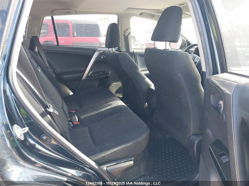 JTMRJREV8JD243000 2018 TOYOTA  photo no. 8